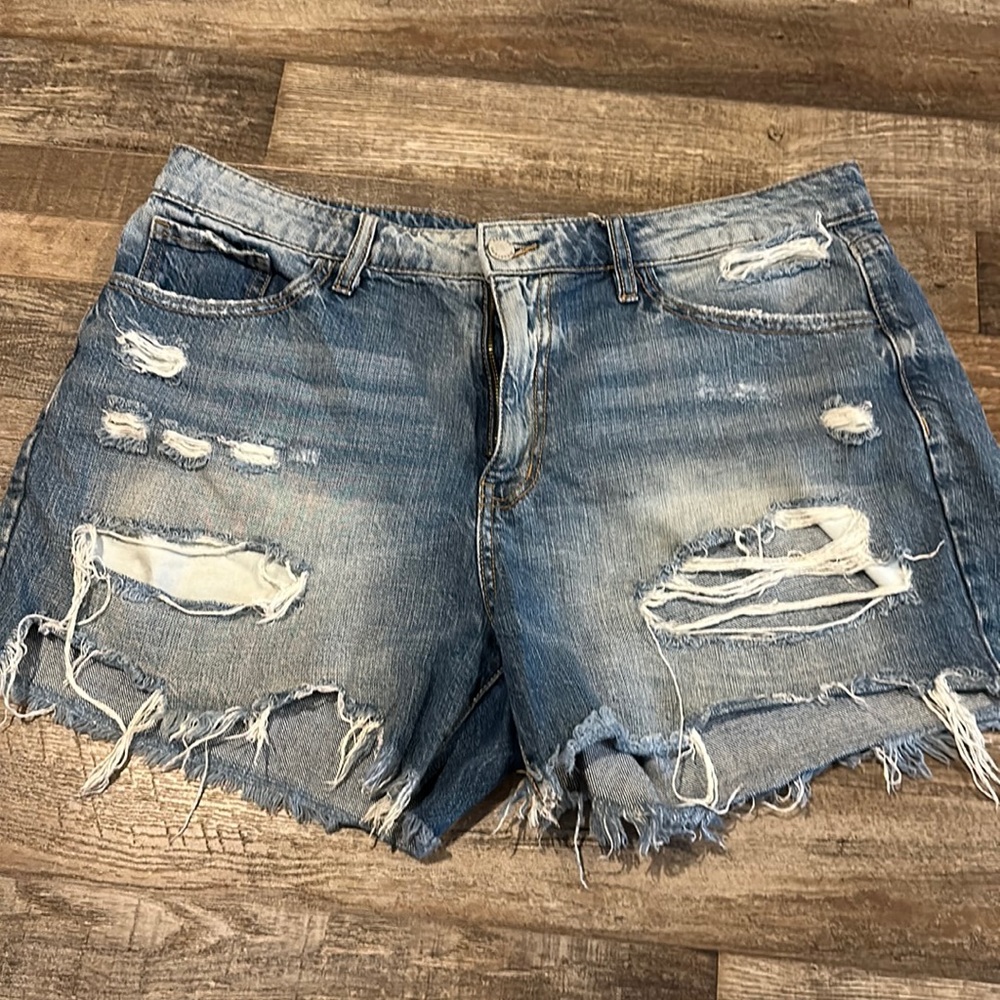 Kancan denim shorts size 30